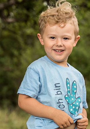 Foto Junge lächelnd